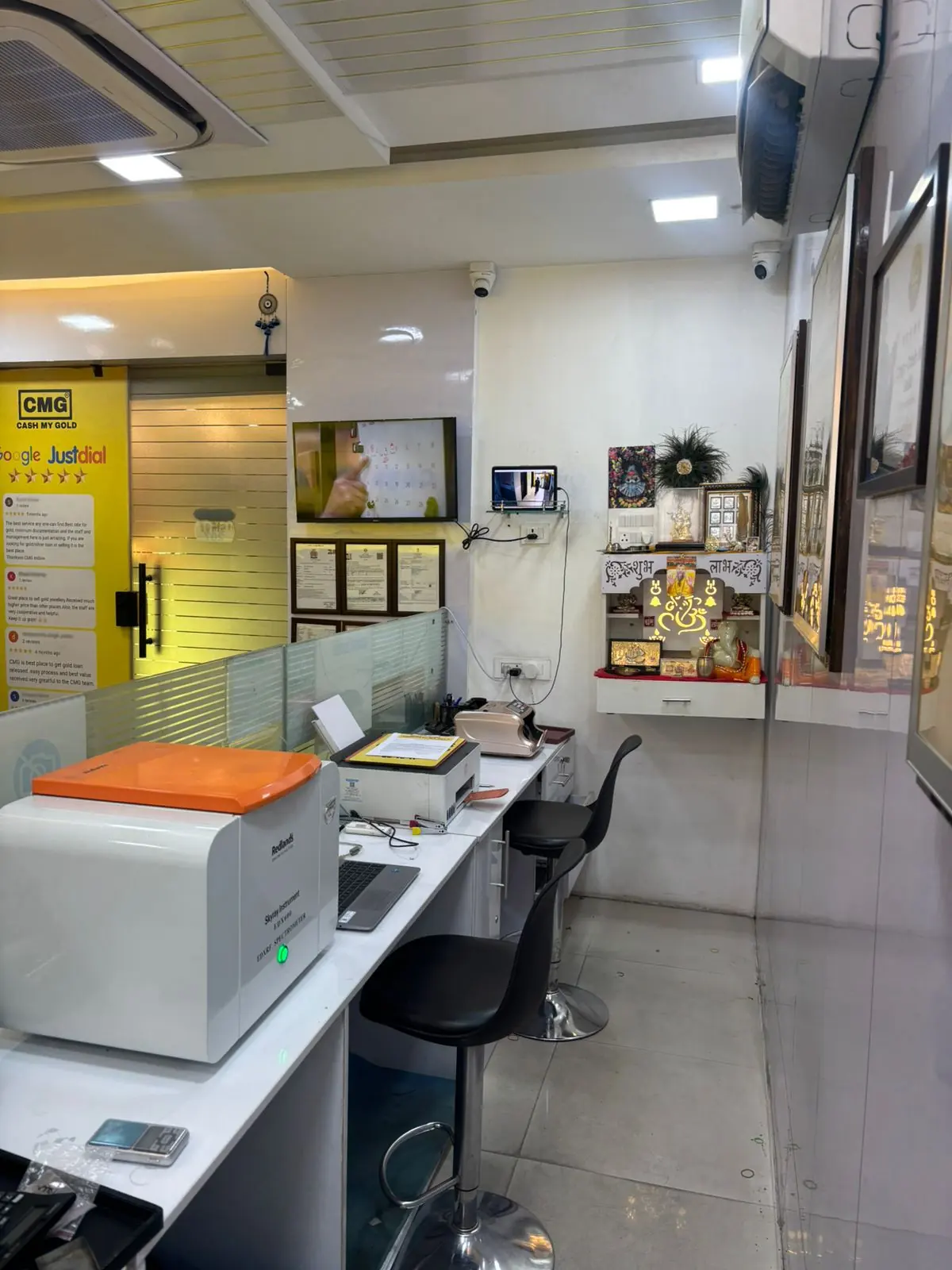 XRF spectrometer testing station at CMG